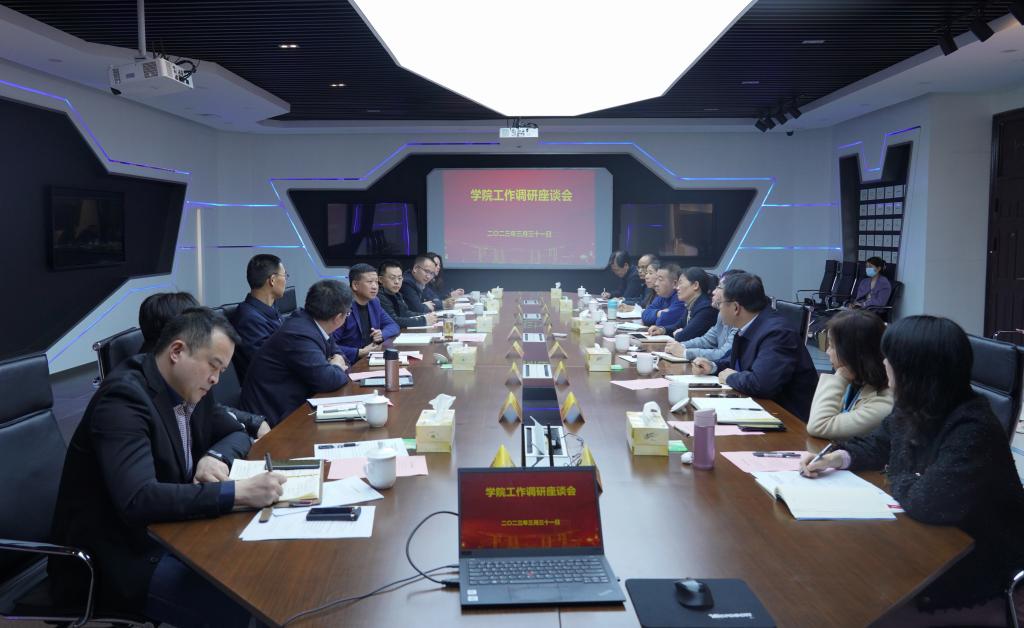 说明: //www.jiqingpian.net/__local/1/DC/83/8867CC0F18037448A4A30555EED_8890A83A_14145.jpg